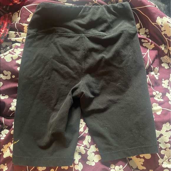 Juicy Couture Bike Shorts - Picture 3 of 4